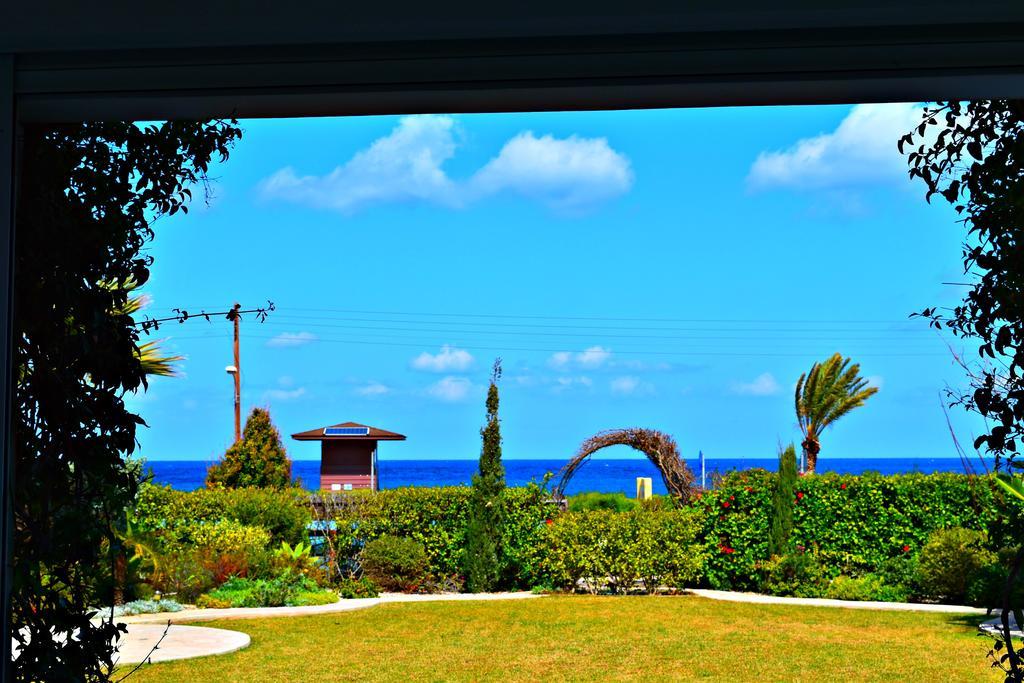 Вілла Latchi Front - Private Heated Pool - Amazing Uninterrupted Sea Views *