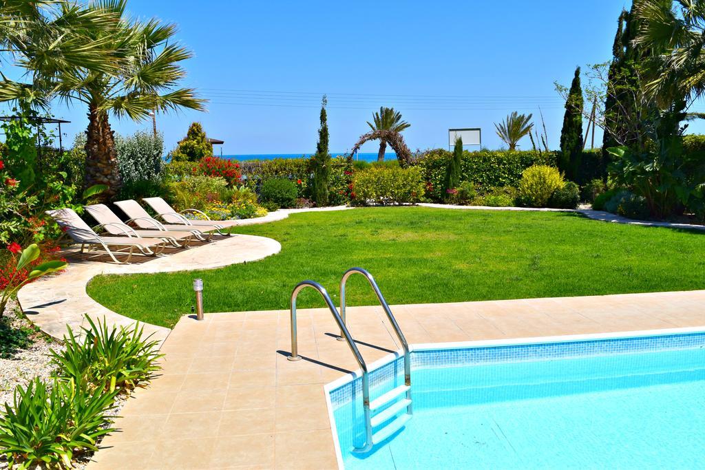 Latchi Front - Private Heated Pool - Amazing Uninterrupted Sea Views Вілла *